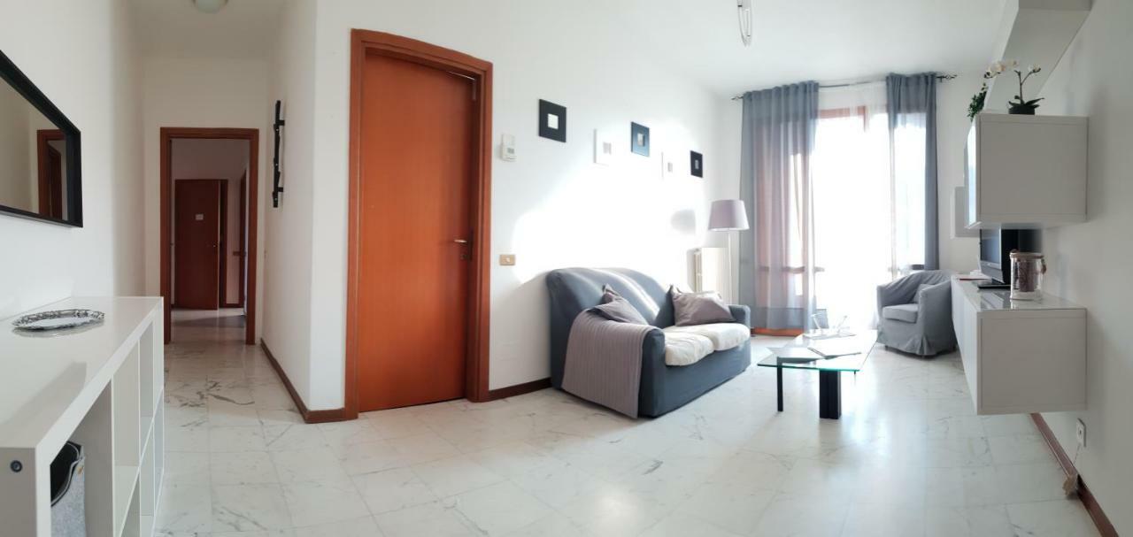 Magenta Comfort Apartment Εξωτερικό φωτογραφία