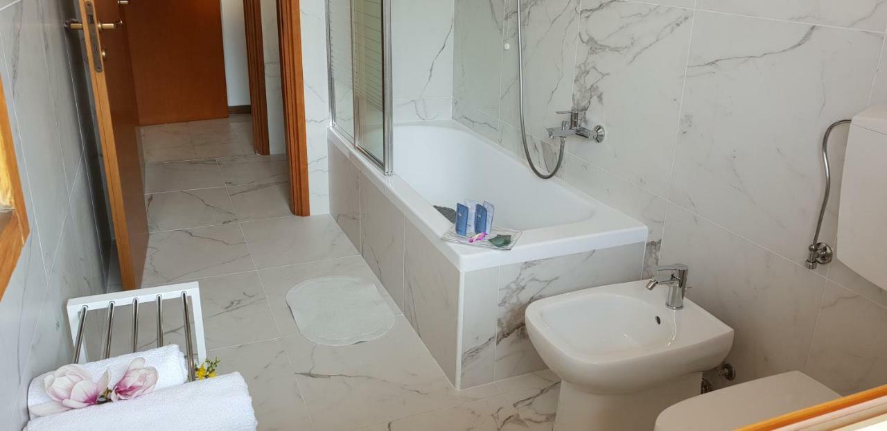 Magenta Comfort Apartment Εξωτερικό φωτογραφία